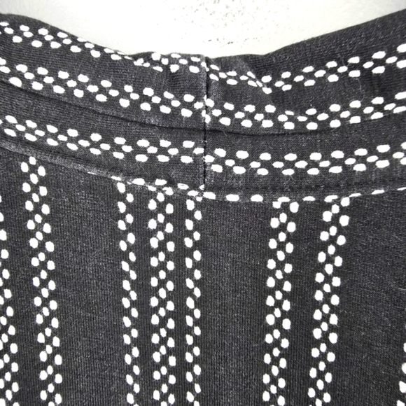 JESSICA LONDON Sleeveless Top Black White Subtle Polka Dot Women Plus Size 22/24 - Picture 4 of 10